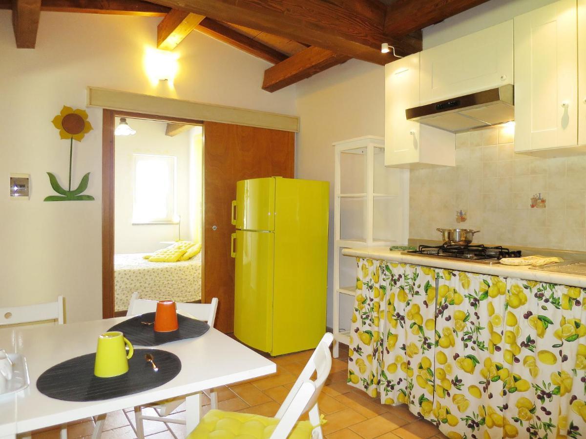 Holiday Home Chalet Del Lago By Interhome Bolsena Exterior photo